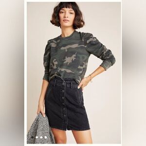 Anthropologie puff sleeve camouflage sweatshirt